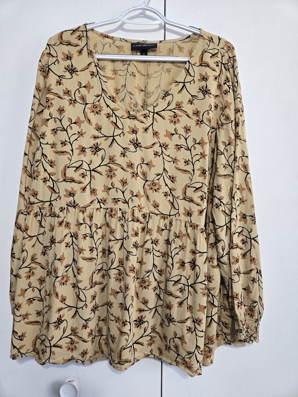 Lane Bryant Size 18 Floral Peplum Blouse V Neck Boho Long Sleeve Tan